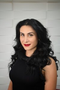 Dr. Alexandra Dumitrescu